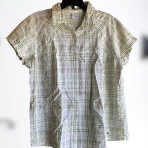 Columbia Sportswear Women fashion Shirt. Size XL
